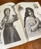 Women : A Pictorial Archive From Nineteenth-Century Sources